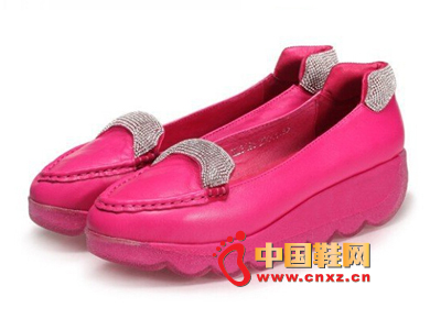 2014广州新款舒适真皮女单鞋(时尚简约 厂家直销) 2014广州新款舒适真皮女单鞋(时尚简约 厂家直销)