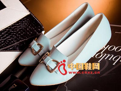 ŷ��վ2014�����¿��ƽ����Ь�����ۼ��Ͱ�ǳ��ƽ��ŮЬ����