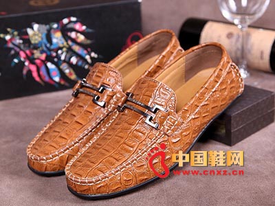 2014�¿�����Ƥ����ʿ���ж���Ь�г���Ƥ��Ь ����ֱ��