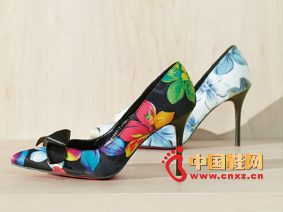 ʥ����ŮЬ���ˣ�2015�¿���������ȫ������������