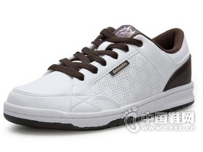 �����2015�¿��˶�Ь���У�ȫ����������