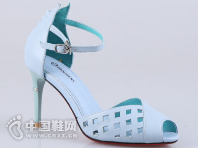 ��ŷĦ�᣺ʵ��Ʒ�ƹ�ģ��������ɹ�����һ��